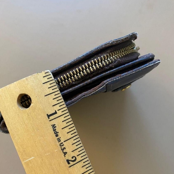 Authentic louis vuitton used wallet - Picture 3 of 16